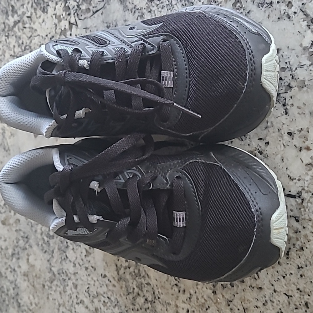 NEW Saucony Black and Gray Women's Sneakers
